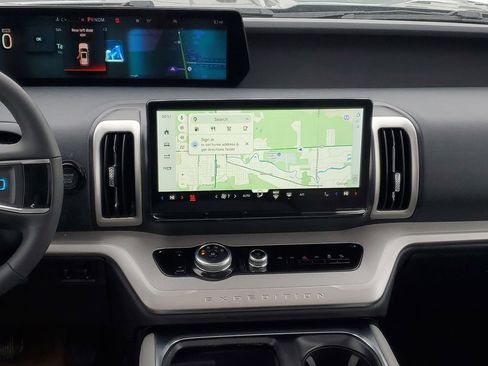 New 2026 Ford Expedition Active AWD/4WD image 29