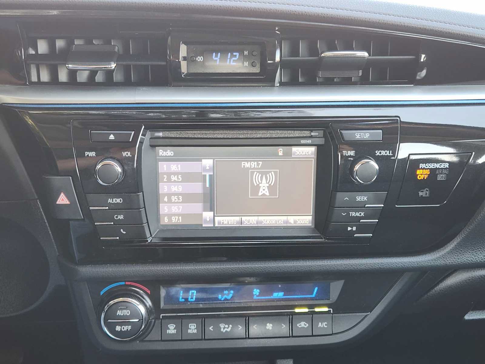 Used 2015 Toyota Corolla S FWD image 17