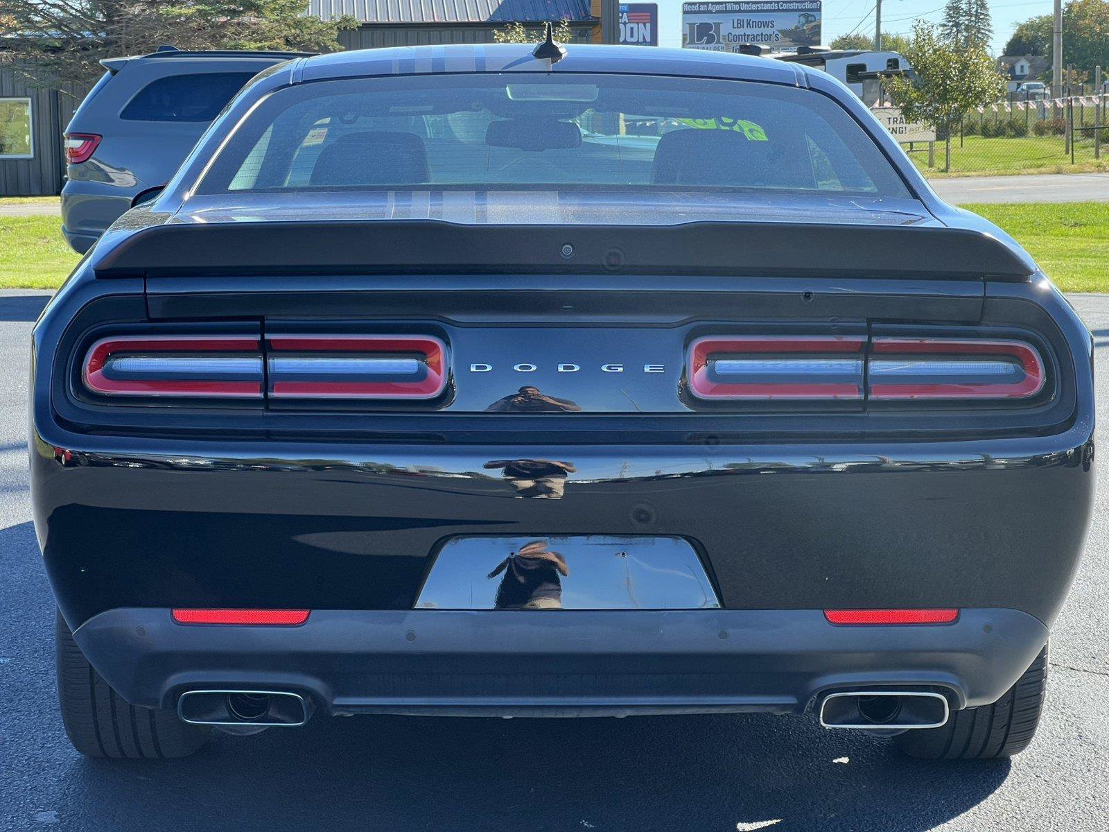 Used 2018 Dodge Challenger R/T Plus RWD image 11