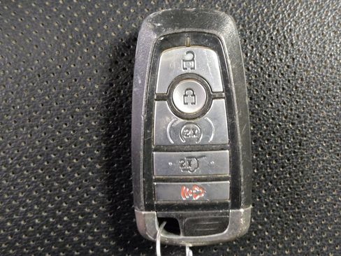 Used 2020 Ford Escape SEL AWD/4WD image 31