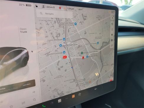 Used 2022 Tesla Model Y Performance image 33