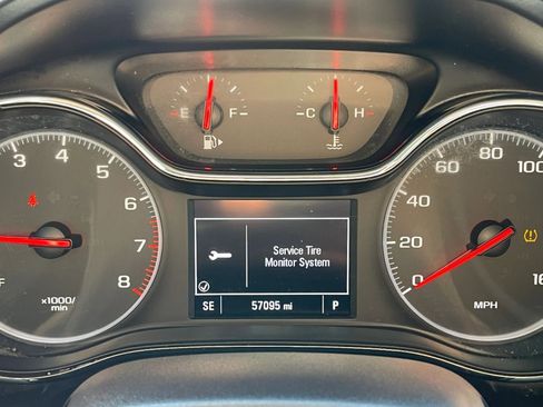 Used 2019 Chevrolet Cruze LS image 25