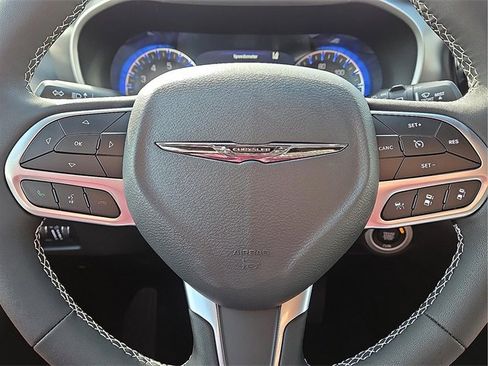 New 2026 Chrysler Pacifica Select image 20