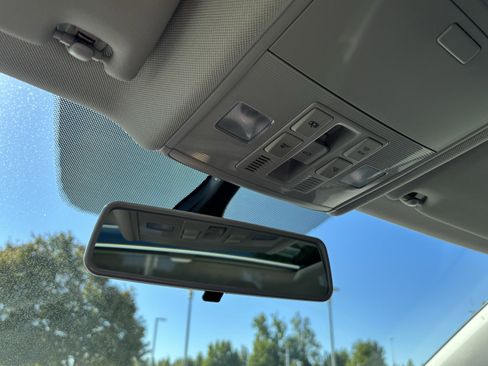 Used 2019 Volkswagen Jetta SE w/ Cold Weather Package image 31