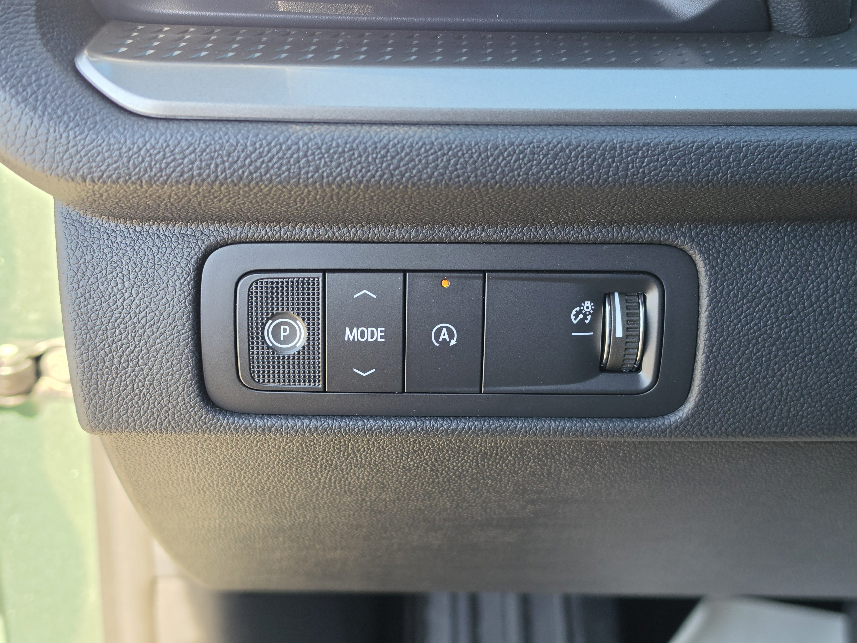 New 2027 Chevrolet Traverse LT w/ Driver Confidence Package FWD image 33
