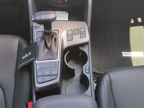 New 2026 Kia Sportage EX FWD image 18