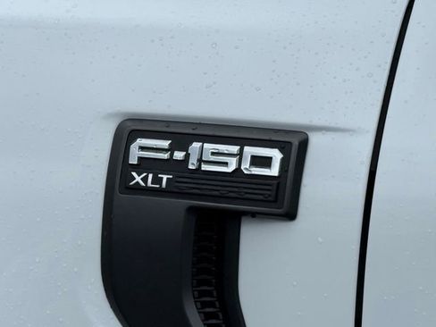 Certified 2022 Ford F150 XLT w/ Equipment Group 302A High image 26