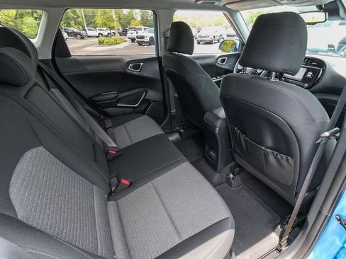 Used 2024 Kia Soul EX FWD image 25