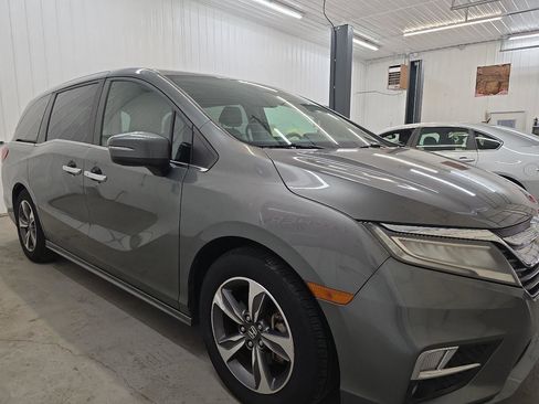 Used 2018 Honda Odyssey Touring image 16