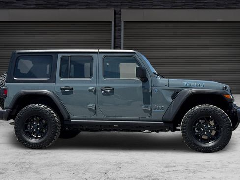 Used 2025 Jeep Wrangler Unlimited Sport S 4xe AWD/4WD image 3