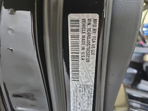 Used 2025 Dodge Durango GT AWD/4WD image 38
