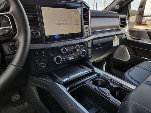 New 2026 Ford F350 4x4 Crew Cab DRW Super Duty image 20
