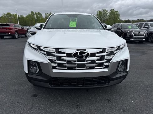 Used 2024 Hyundai Santa Cruz SE AWD/4WD image 3