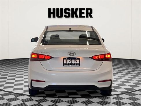 Used 2021 Hyundai Accent SE image 4