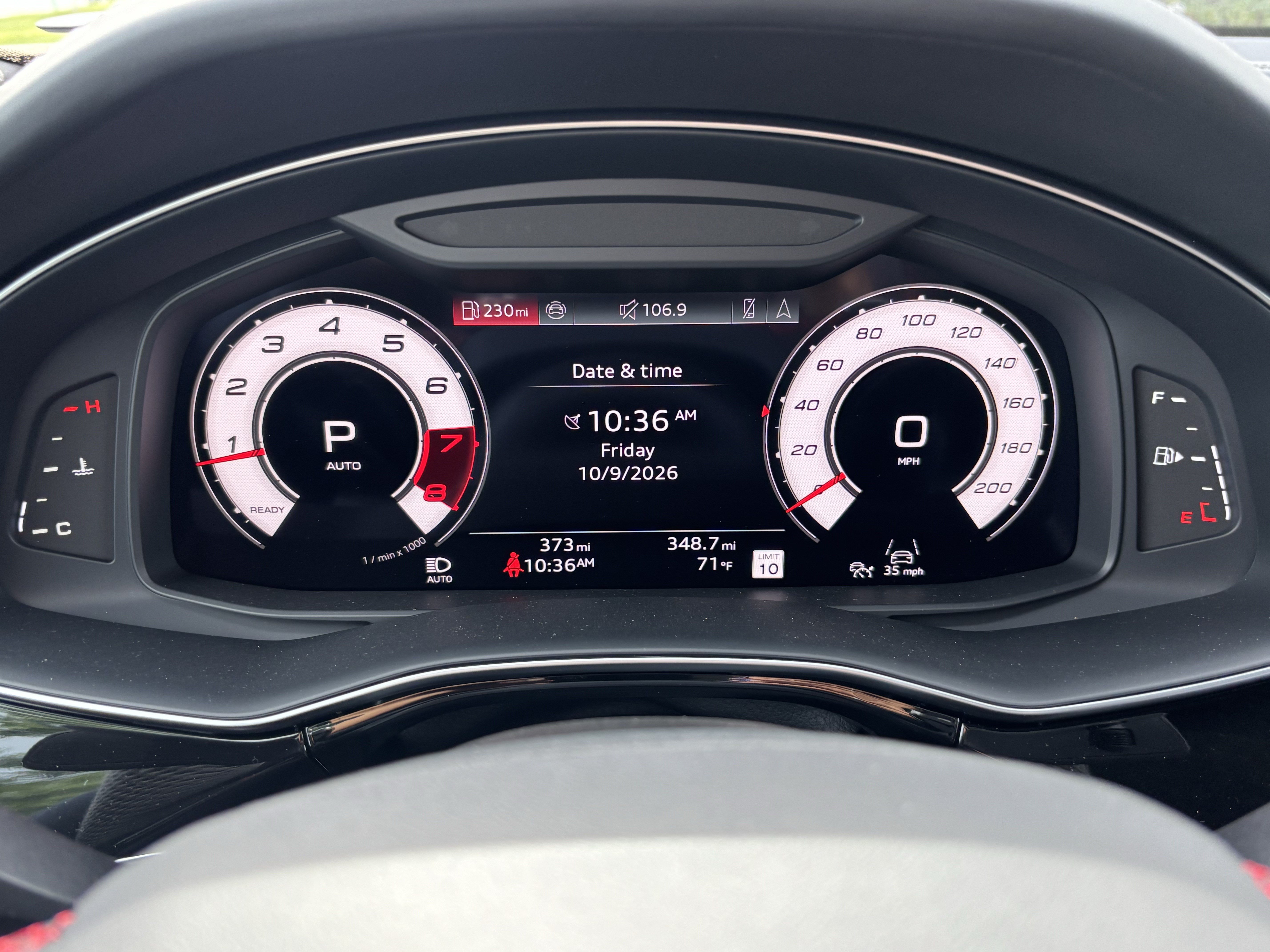 Used 2026 Audi RS Q8 performance AWD/4WD image 23