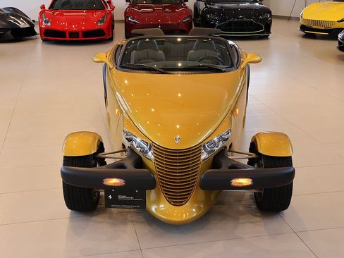 Used 2002 Chrysler Prowler RWD image 14