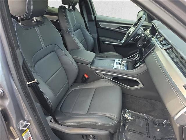 Used 2026 Jaguar F-PACE R-Dynamic S AWD/4WD image 10