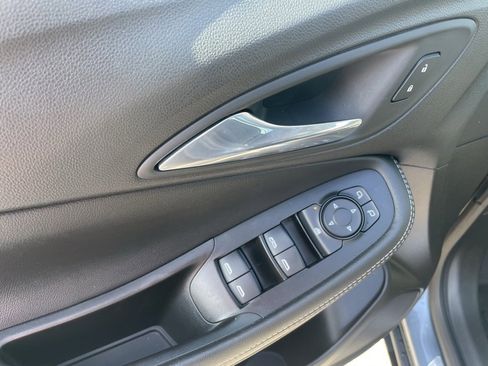 Used 2022 Buick Encore GX Preferred image 12