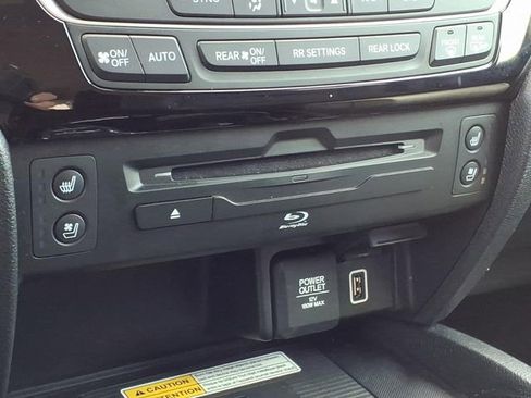 Used 2022 Honda Pilot Touring image 33