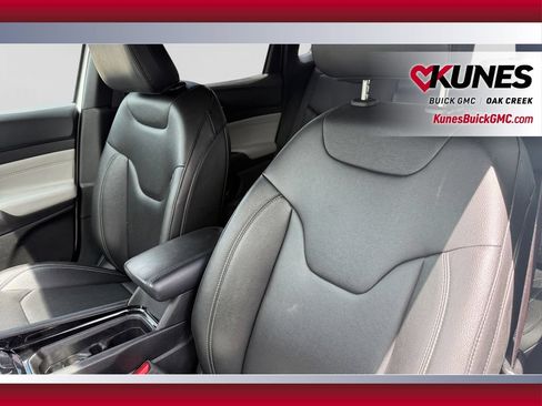 Used 2025 Jeep Compass Limited AWD/4WD image 23