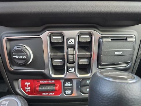 New 2026 Jeep Gladiator Rubicon AWD/4WD image 16