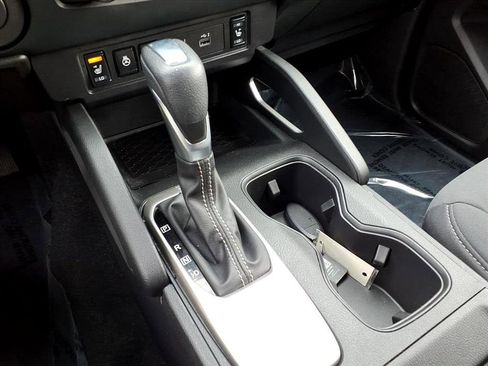 Used 2022 Nissan Frontier SV image 27