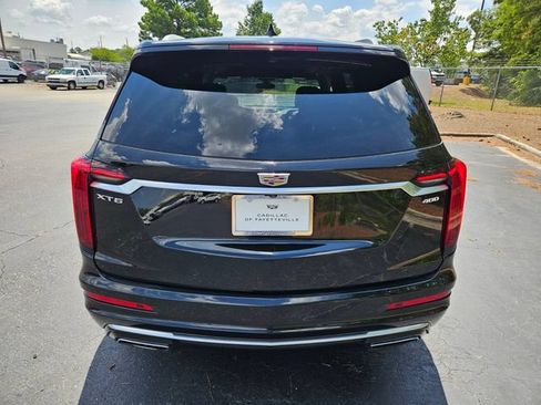 Used 2020 Cadillac XT6 Premium Luxury FWD image 6