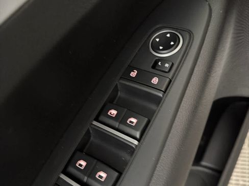 Used 2023 Kia Forte LXS w/ LXS Technology Package FWD image 23