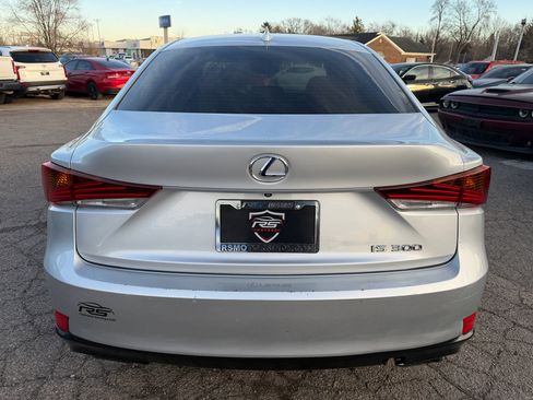 Used 2018 Lexus IS 300 image 6