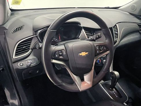 Used 2020 Chevrolet Trax LT w/ Driver Confidence Package image 20