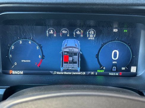 Used 2025 Ford F150 Lariat w/ Equipment Group 502A High AWD/4WD image 23