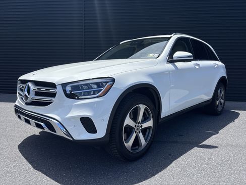 Used 2022 Mercedes-Benz GLC 300 4MATIC image 1