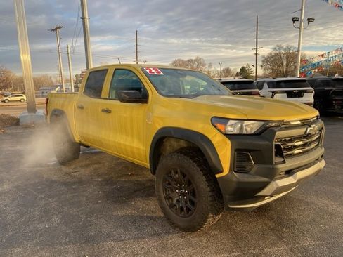 Used 2023 Chevrolet Colorado Trail Boss w/ Technology Package image 7