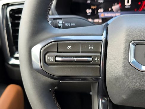 New 2026 GMC Canyon AT4 w/ Technology Plus Package AWD/4WD image 19