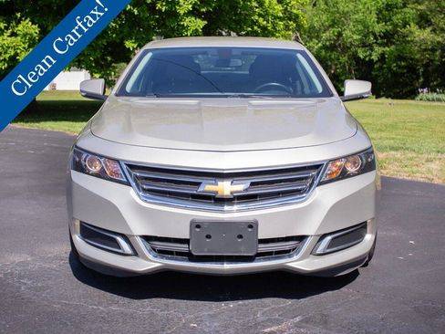 Used 2015 Chevrolet Impala LT FWD image 2
