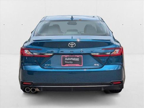 New 2025 Toyota Camry SE image 7