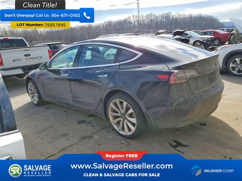 Used 2018 Tesla Model 3 image 3