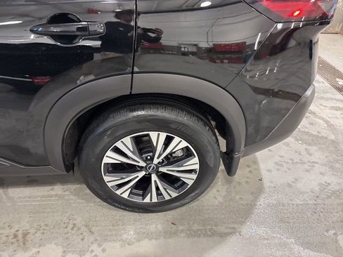 Certified 2023 Nissan Rogue SV image 30