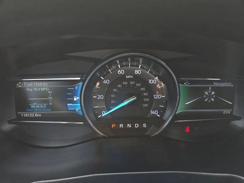 Used 2018 Ford Explorer Limited AWD/4WD image 27