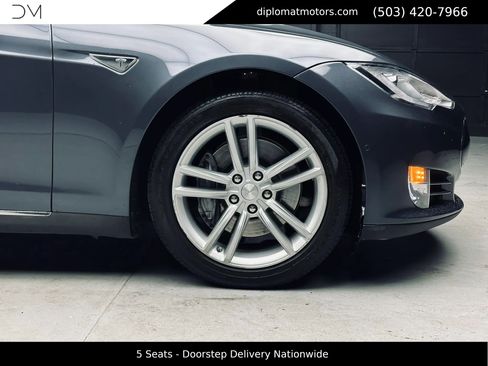 Used 2015 Tesla Model S 85 image 39