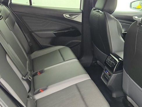 Used 2023 Volkswagen ID.4 Pro S Plus image 23