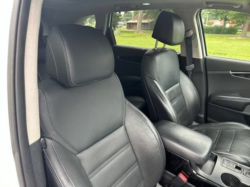 Used 2017 Kia Sorento SX AWD/4WD image 28