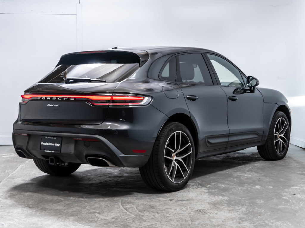 Used 2023 Porsche Macan AWD/4WD image 7