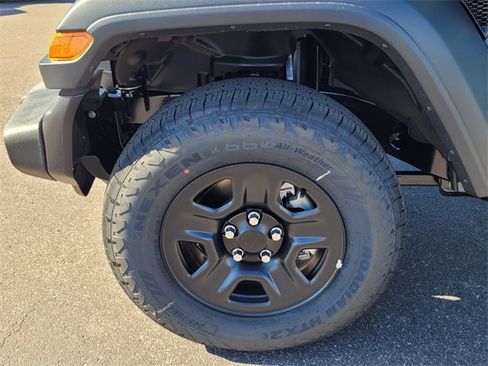 Used 2026 Jeep Wrangler Sport image 9