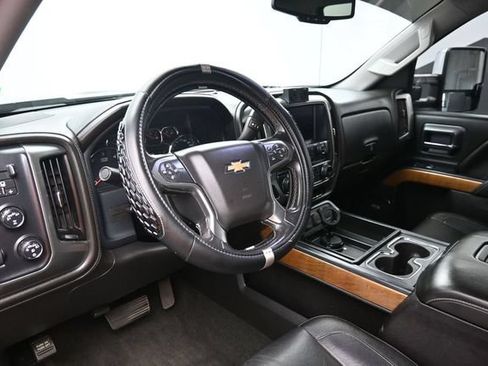 Used 2018 Chevrolet Silverado 1500 LTZ w/ Max Trailering Package AWD/4WD image 18