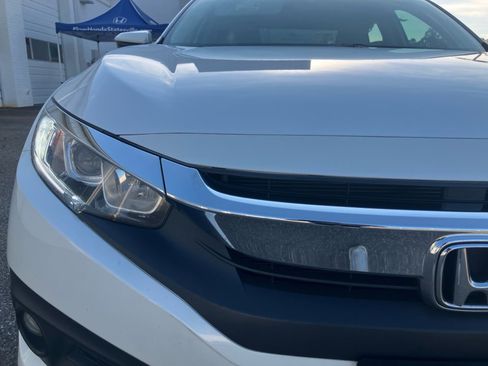 Used 2018 Honda Civic EX-L image 25