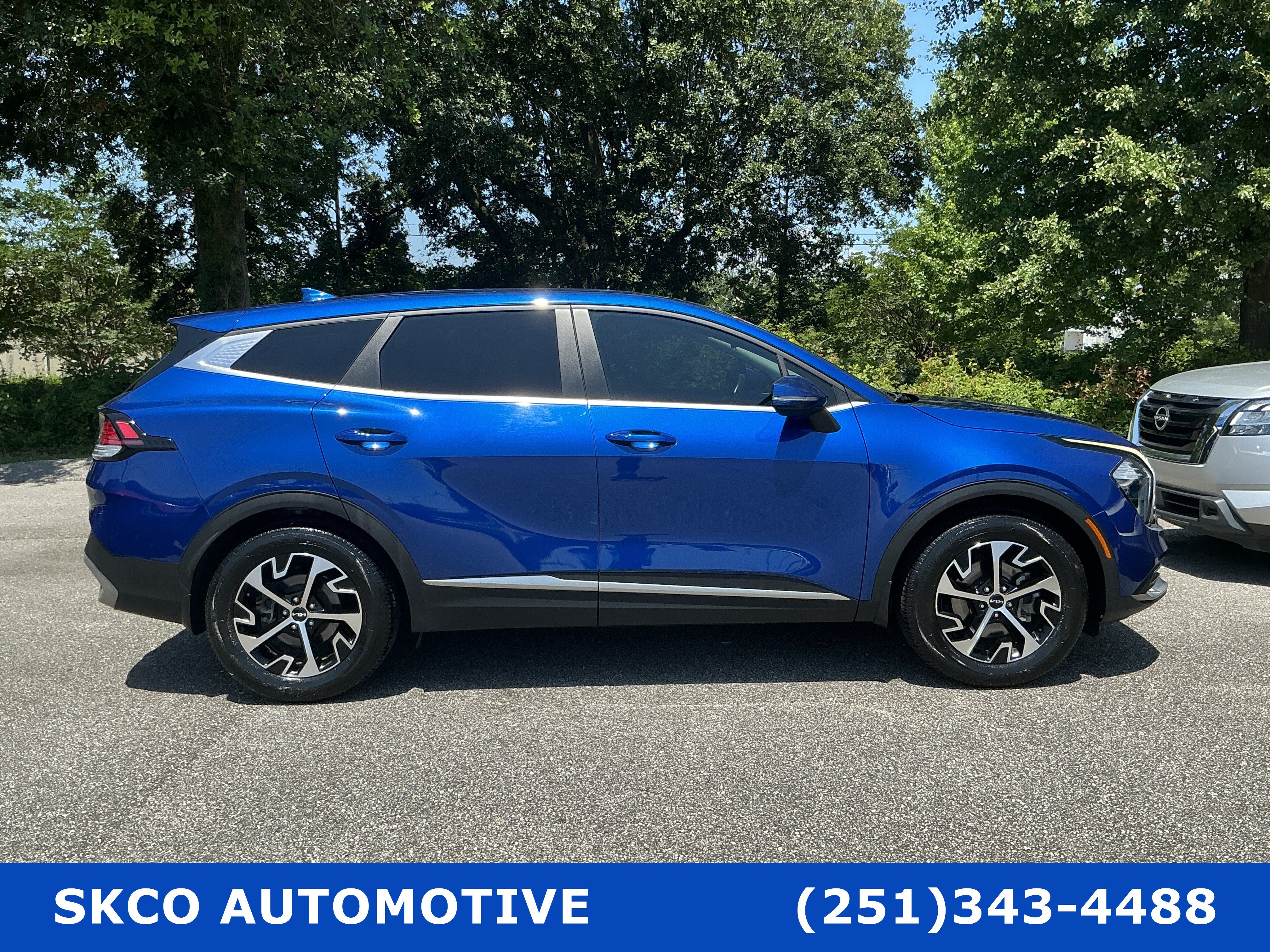 Used 2023 Kia Sportage EX FWD image 6