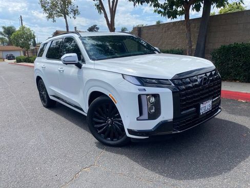 Used 2025 Hyundai Palisade Calligraphy AWD/4WD image 2