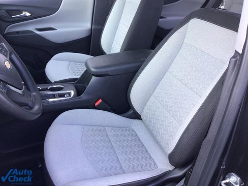 Used 2022 Chevrolet Equinox LS image 10