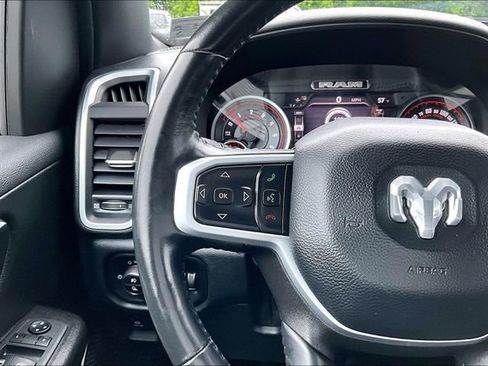 Used 2022 RAM 1500 Big Horn AWD/4WD image 12